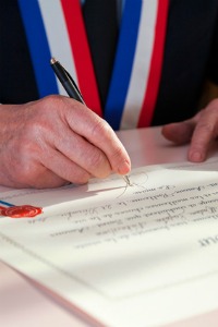 Habilitation du Maire à signer un contrat