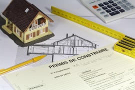 Quelle juridiction saisir désormais pour être indemnisé du préjudice subi en cas de recours abusif contre un permis de construire ?  - Crédit photo : © herreneck - Fotolia.com 